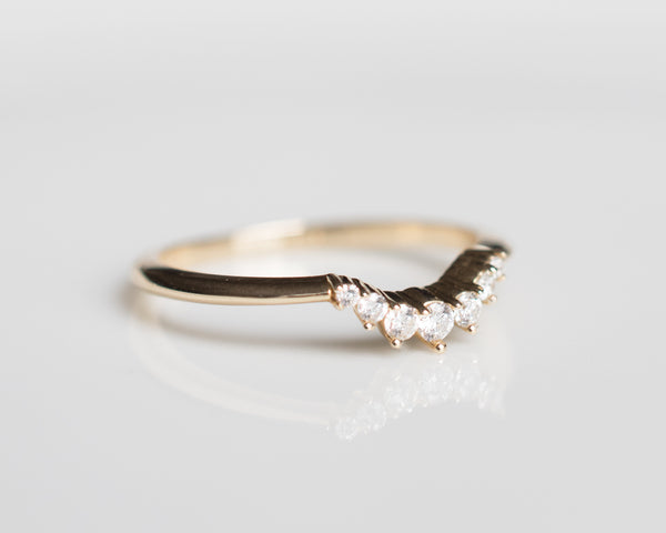 Diamond Curve Band