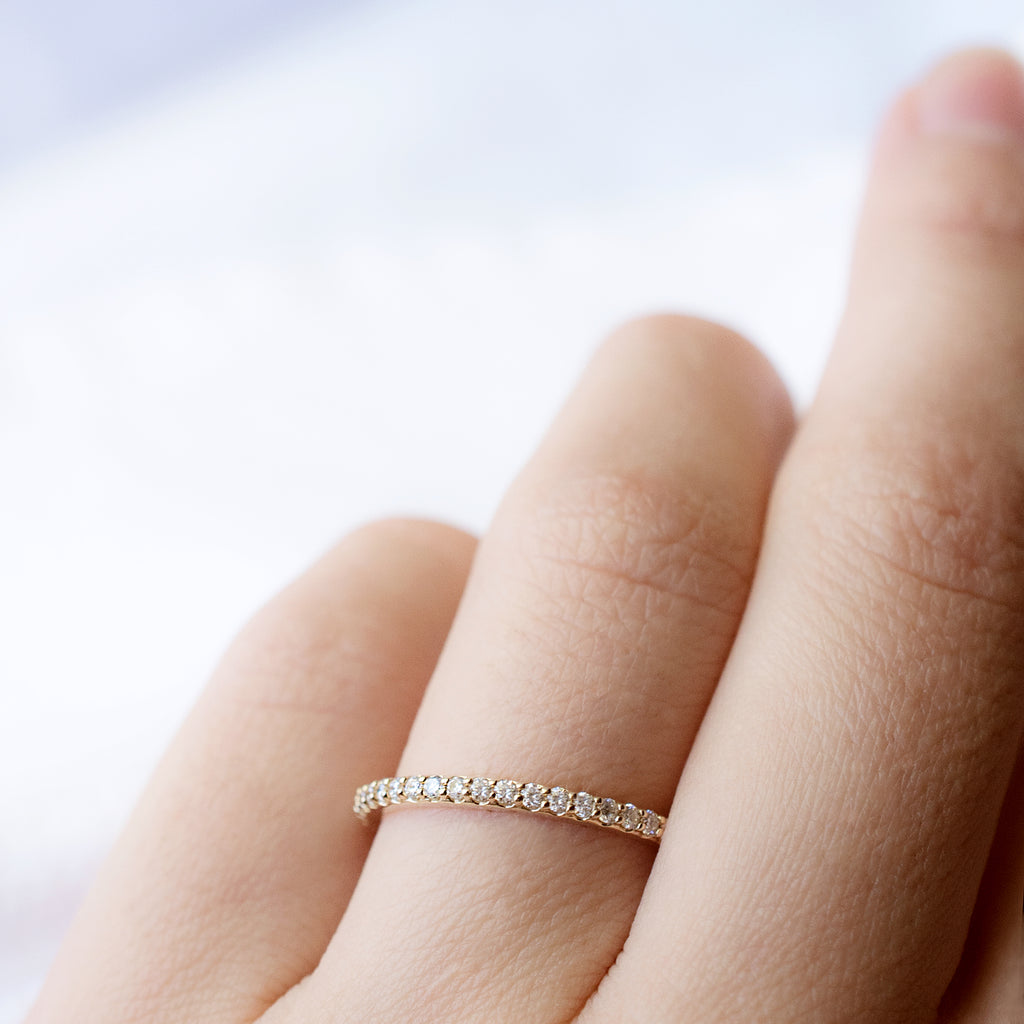Blue nile riviera pave on sale diamond ring